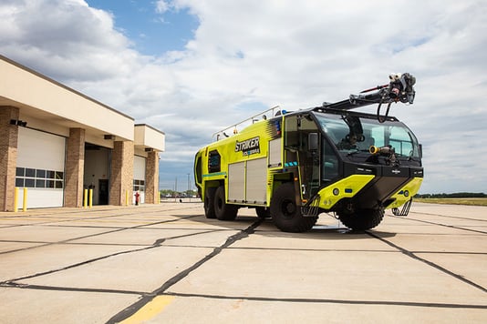 Oshkosh Airport Products Striker Volterra electric hybrid ARFF vehicle